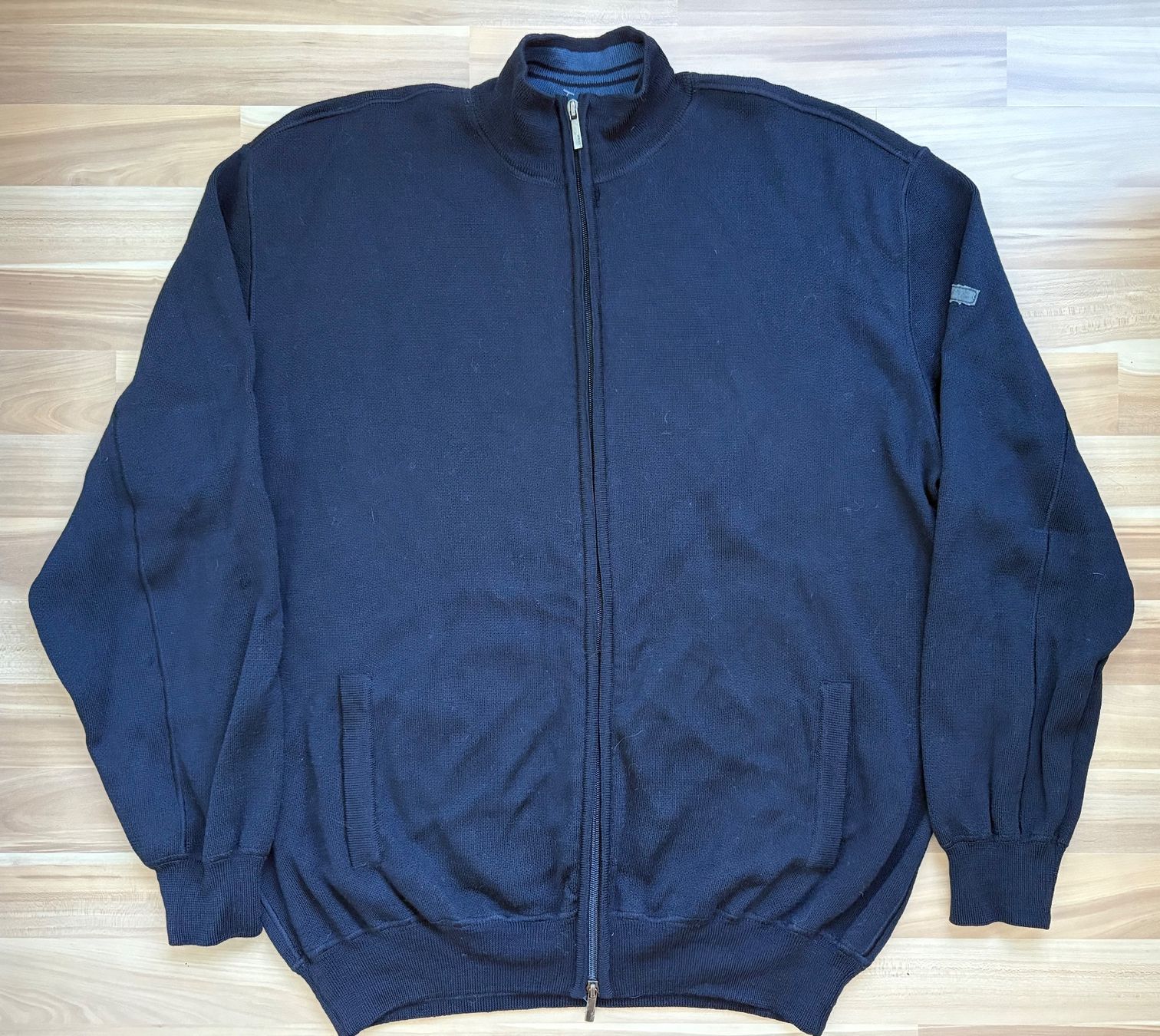 Brax Jacken: Brax Strickjacke blau, 100% Wolle – Gebraucht aus Oetwil an der limmat von sua_g8n6 1
