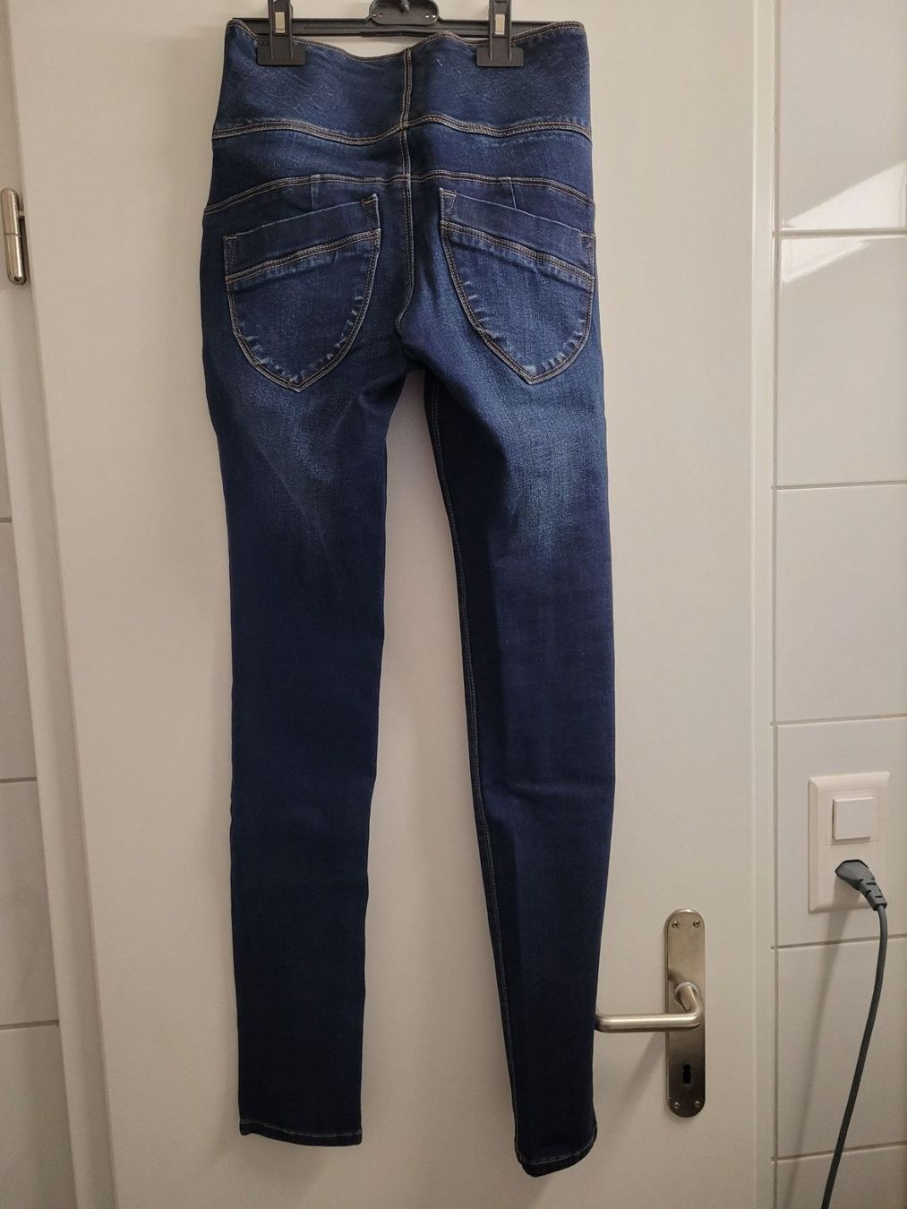Jeans: Jeans denim – Nuovo (secondo la descrizione) da Biel/Bienne venduto da Leila32 1