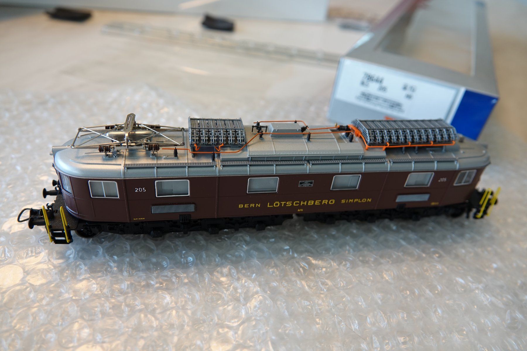 Roco Modellini di ferrovie: Roco 78644 BLS Ae 6/8 AC Digital – Nuovo (secondo la descrizione) da Chénens venduto da jevas