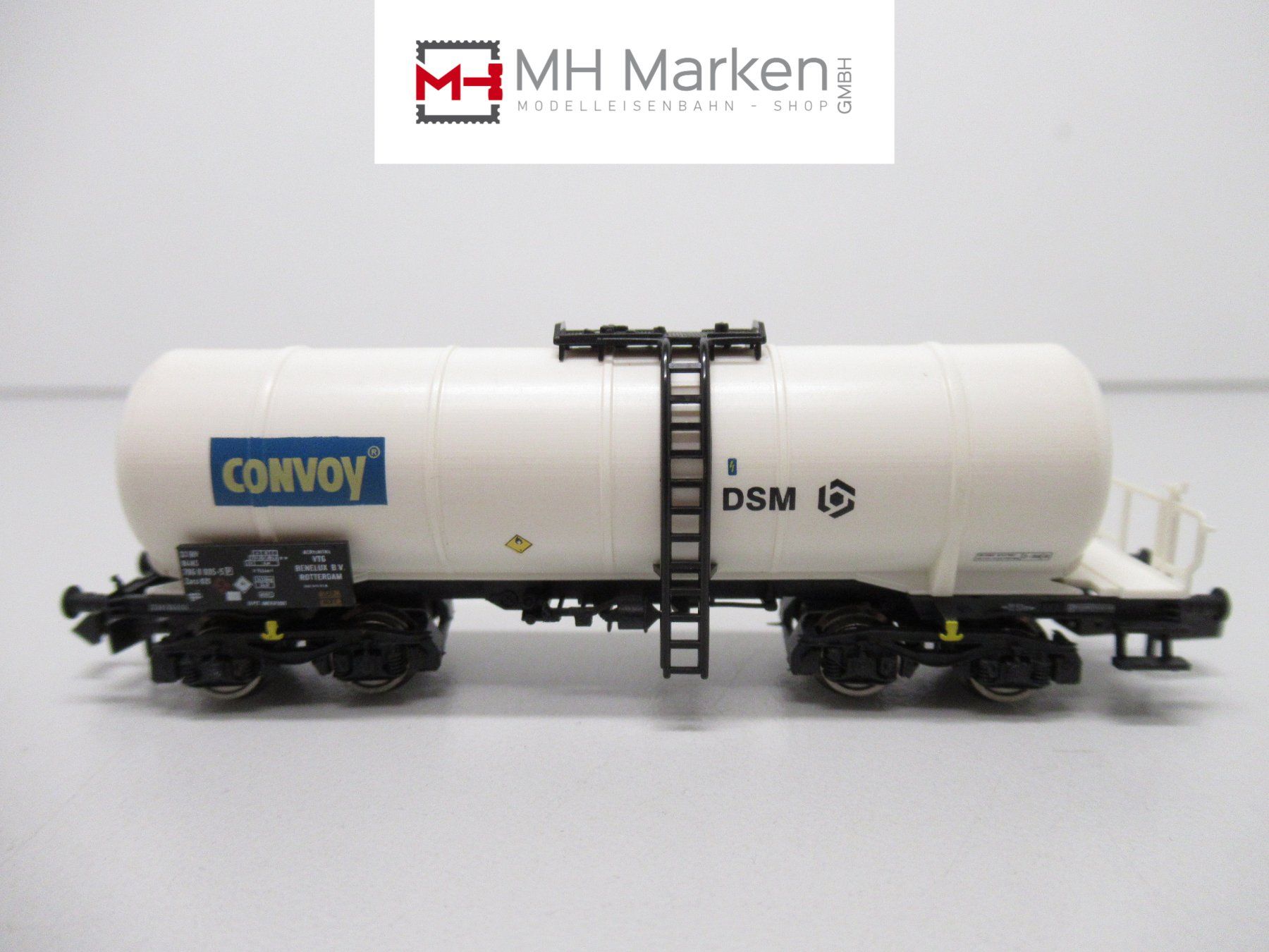 Fleischmann Modellini di ferrovie: Fleischmann 848024 Kesselwagen "DSM" Spur N – Usato da Basel venduto da mhmarken