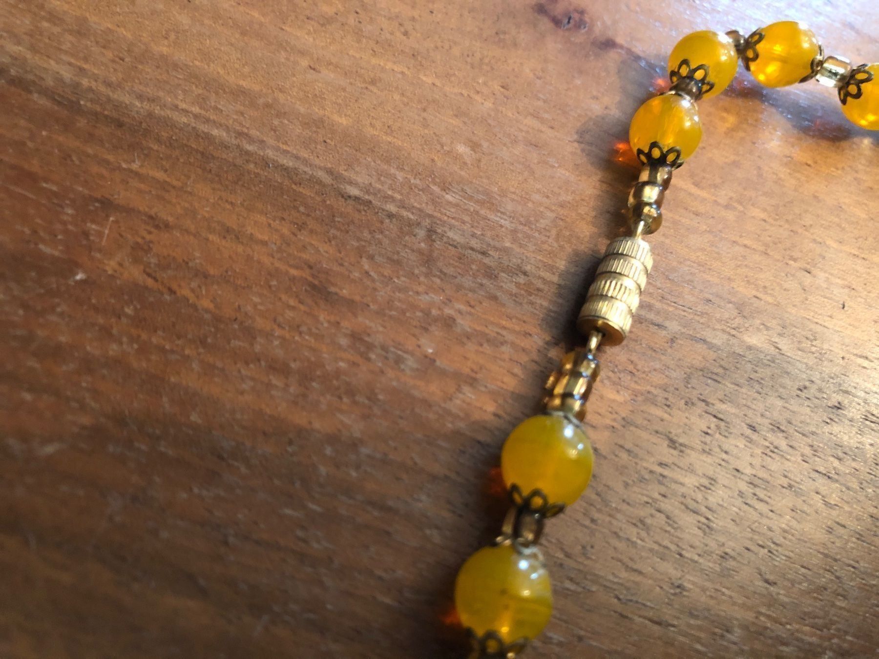 Catenine: GABLONZER GLASBLÜTEN Collier.Gelb farben – Nuovo (secondo la descrizione) da Wald ZH venduto da mlnt 5