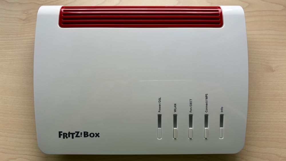 AVM Fritz!Box 7590 A/CH Modem / Router | Kaufen auf Ricardo