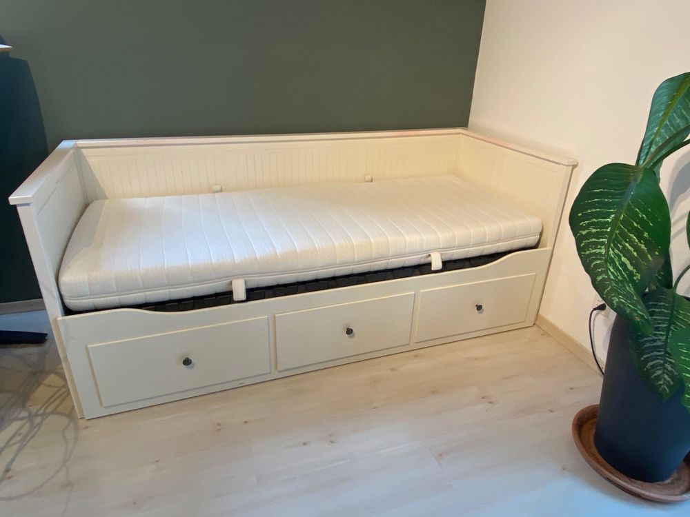 Gästebett / Ruhebett mit Schubladen (D'occasion) à pour CHF 150 ...