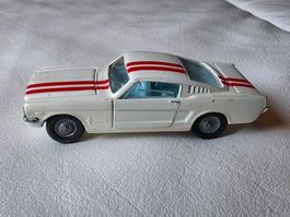 Corgi Toys Ford Mustang Fastback 2+2 Modellauto Spielzeug
