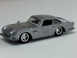 GB5- Jhonny Lightning Aston Martin DB4 Jamse Bond silbern