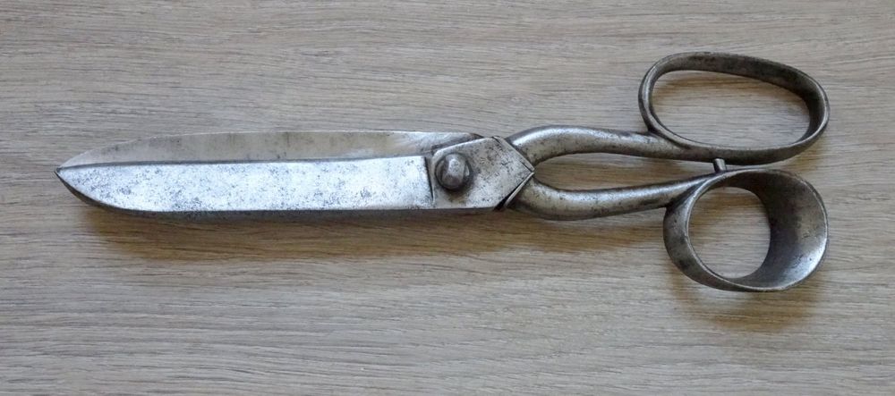 Antike Stoffschere, Nähschere, Schneiderscheren (Gebraucht) in Ins für ...