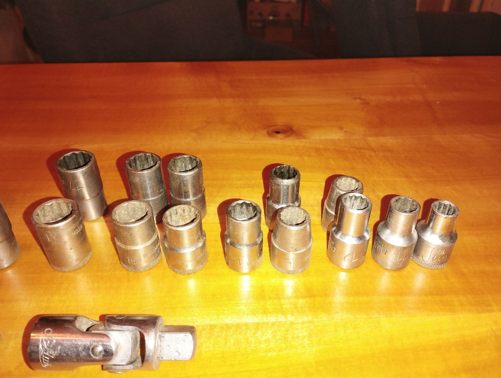 Tous les outils: Ratschensatz, Steckschlüssel Set – D'occasion à Faoug par Poncho2 3