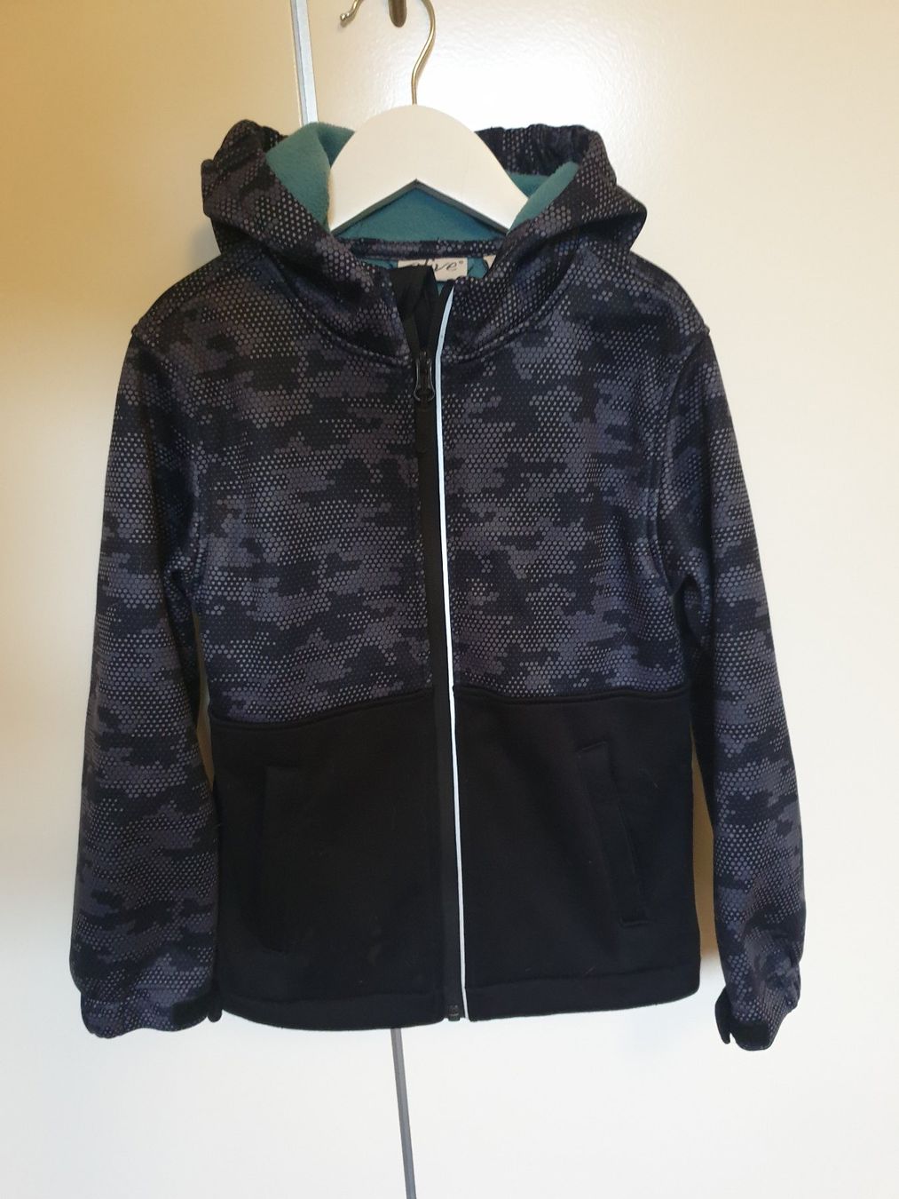 Giacche & Cappotti: Übergangsjacke Grösse 122 – Usato da Unterengstringen venduto da Ypsilony