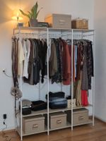 Kleiderständer / Kleiderschrank offen
