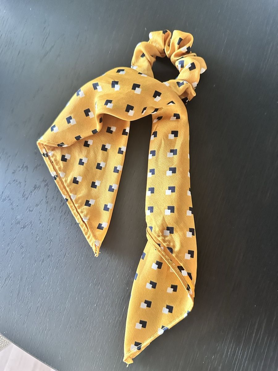 H&M Haarschmuck: Haargummi mit Schleife  – Neu (gemäss Beschreibung) aus Küssnacht am Rigi von annine.l. 2