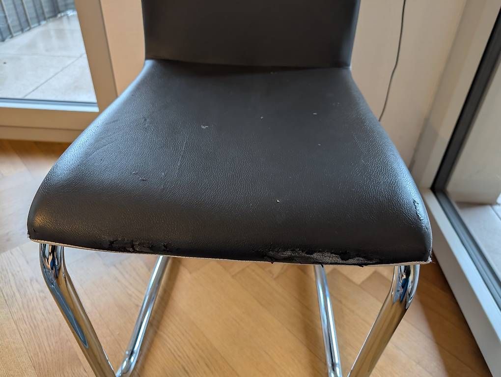 Chaises: 4 Gebrauchte Stühle – D'occasion à Emmen par Alina2000 3