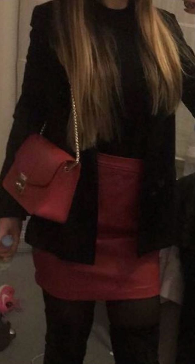 Furla Borse da donna: Rote Furla Umhängetasche – Usato da Zürich venduto da SandraF. 2