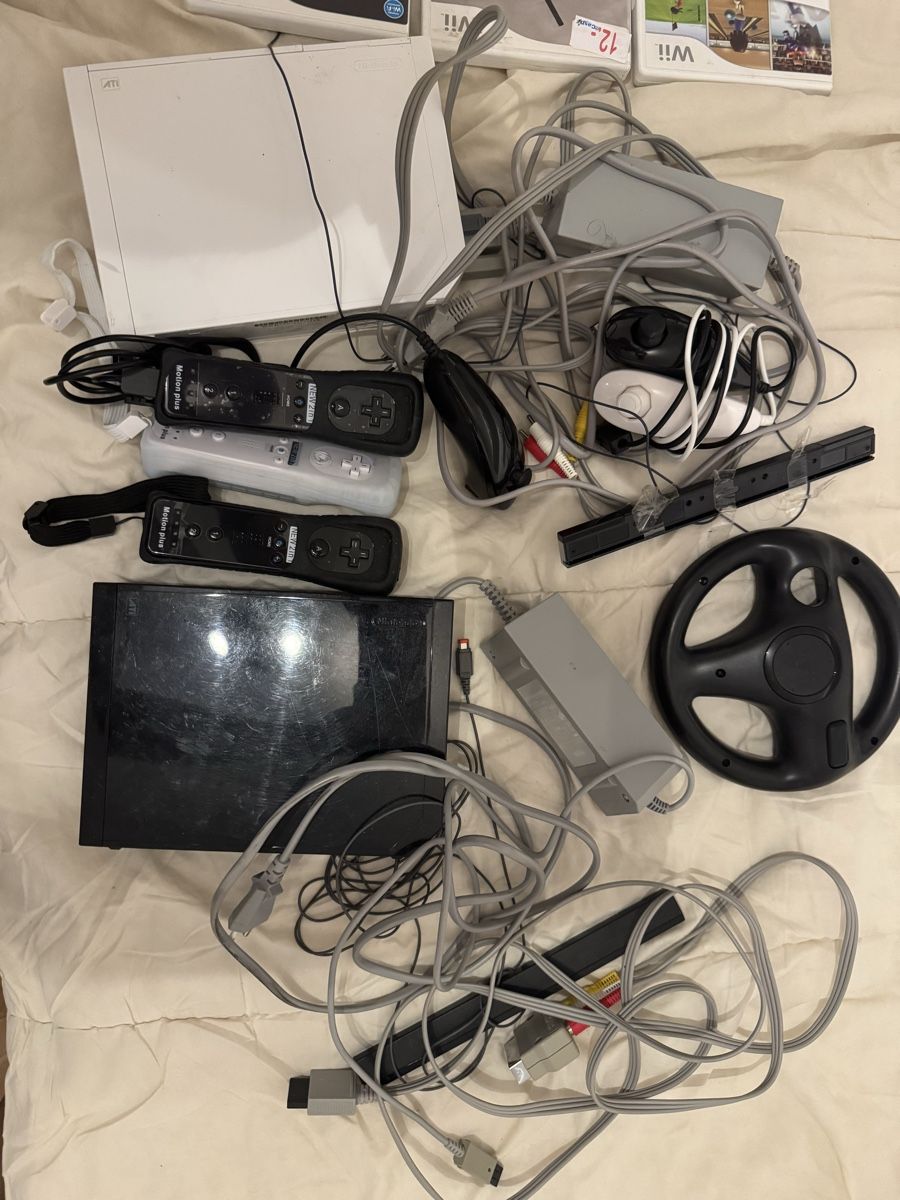 Nintendo Consoles: X2 wii  – D'occasion à Renens VD par Adrien87