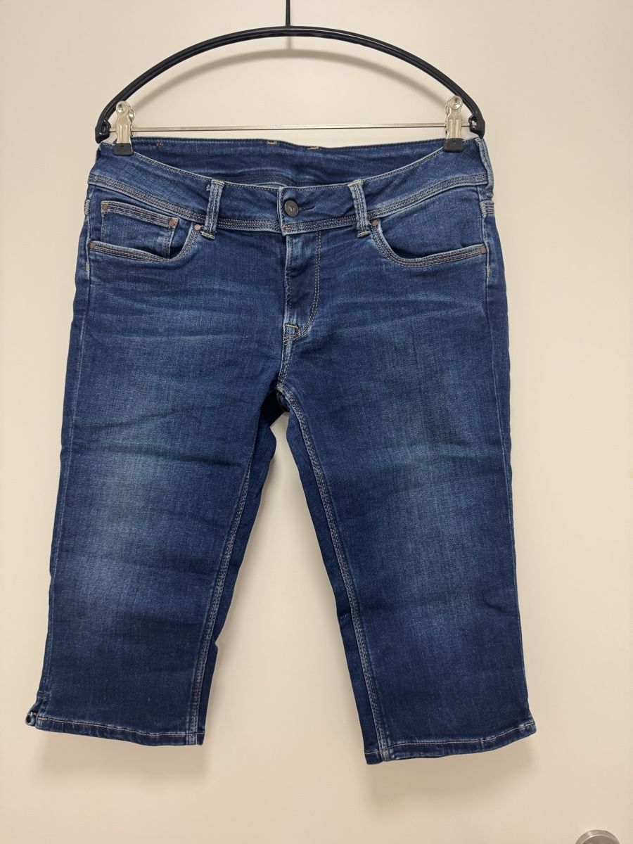 Pepe Jeans Jeans: Jeans Damen Capri Grösse W32  – Gebraucht aus Haldenstein von nicB74