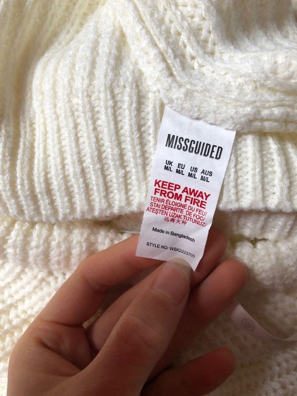 Pullover & Sweatshirts: MISSGUIDED Damen Strickpullover Pull tricot M L off shoulder – Gebraucht aus St-Aubin FR von Tiweety 5