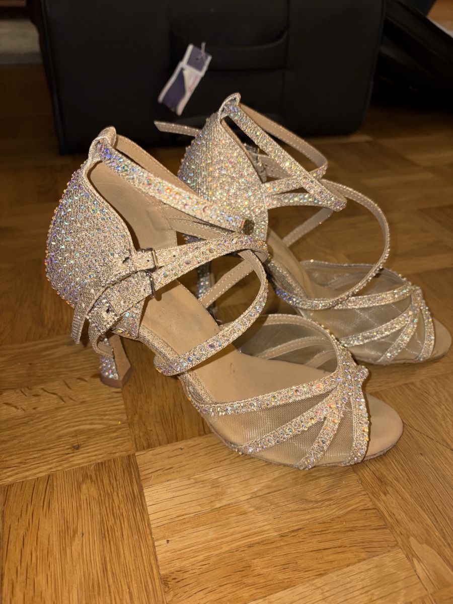 Damenschuhe: Tanzschuhe Gr 39 Strasssteine – Gebraucht aus Kloten von jasminverkauft 1
