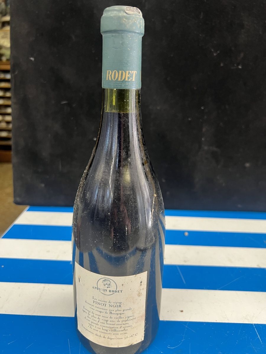 Vino: 1986 BOURGOGNE RODET  – Nuovo e nell'imballaggio originale da Genève venduto da Leboucheoreilles 8