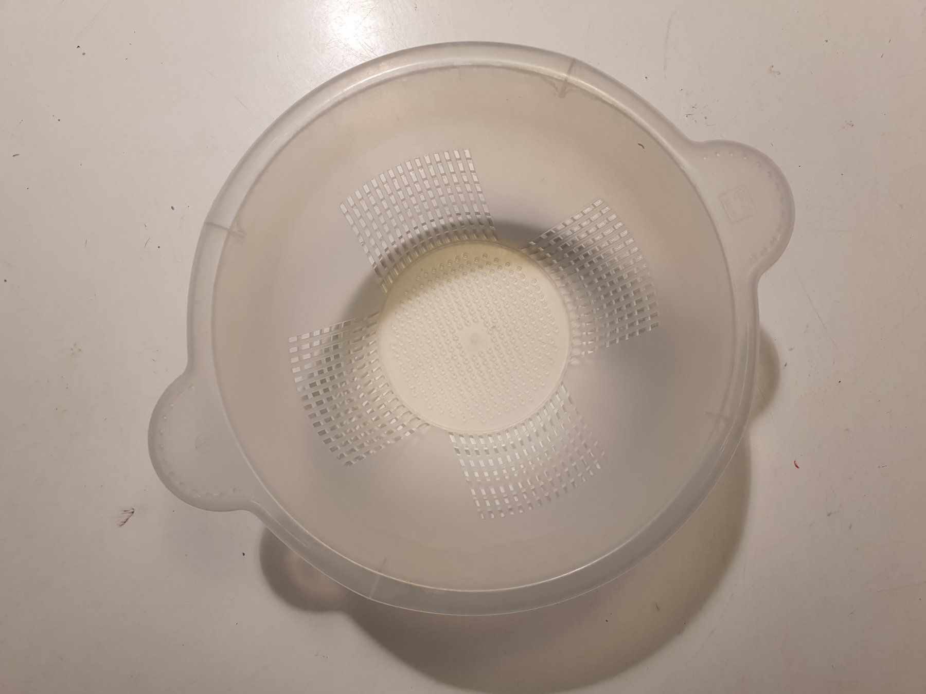 Elettrodomestici da cucina: Abtropfsieb Kunststoff transparent – Usato da Zürich venduto da loosebone 2