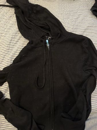 Schwarzer Kapuzenpullover Hoodie Gr. L für kühle Sommerabend