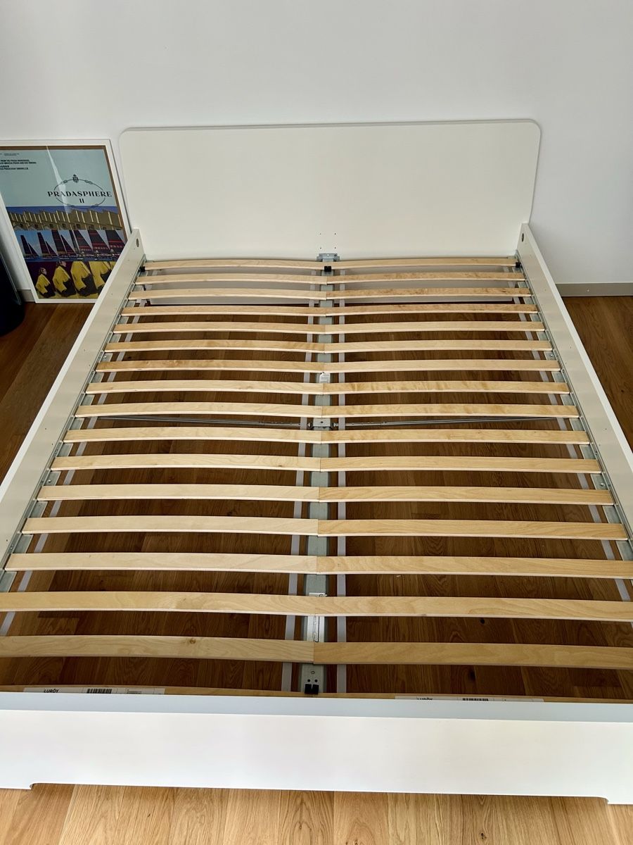 Letti: White Bed Frame with Mattress and Topper - As new! – Nuovo (secondo la descrizione) da Zürich venduto da lud_7ztt 4