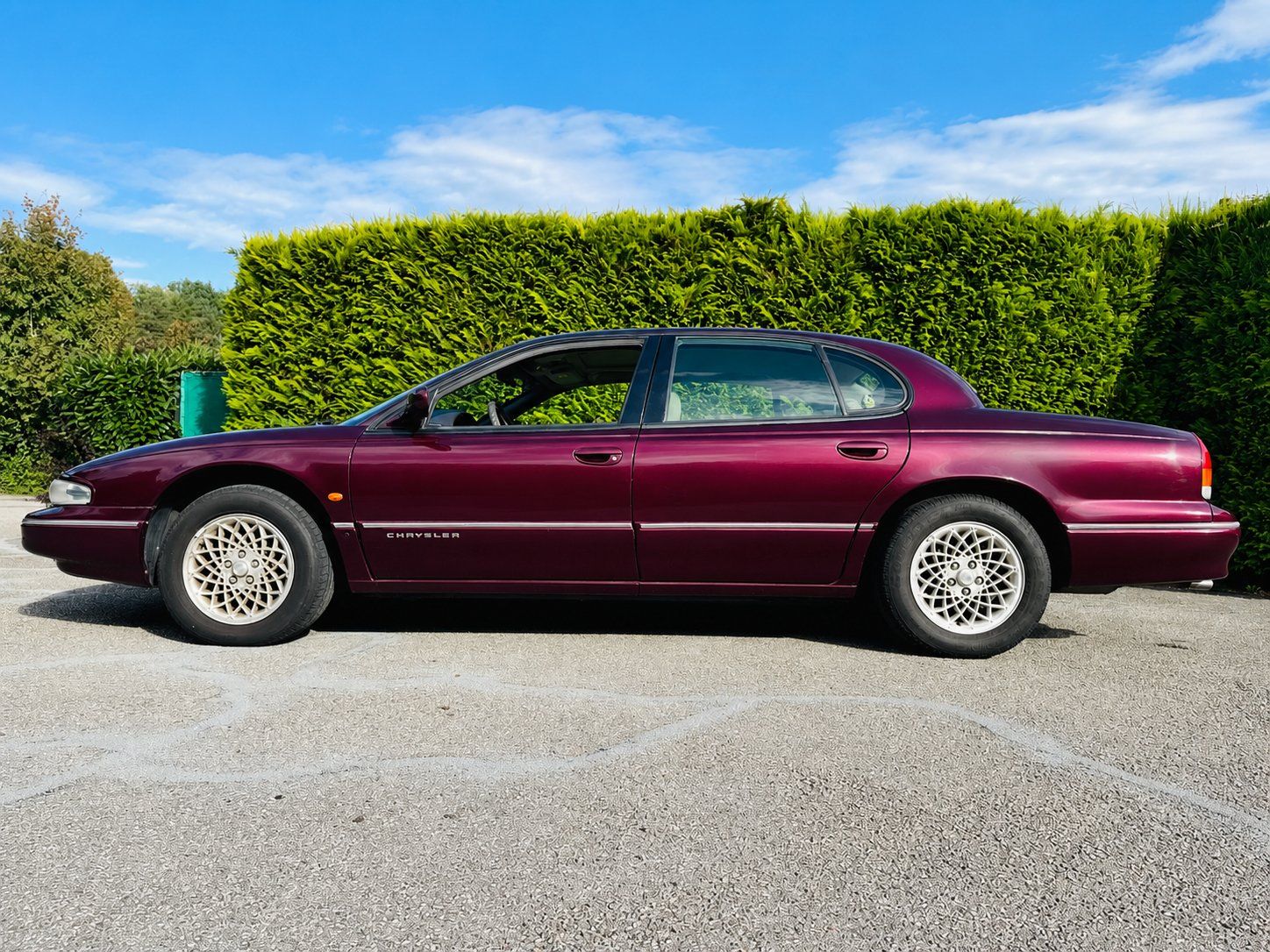 Chrysler Automobili: Chrysler New Yorker 1995 3.5 V6 – Usato da Grenchen venduto da RoGoAG 3