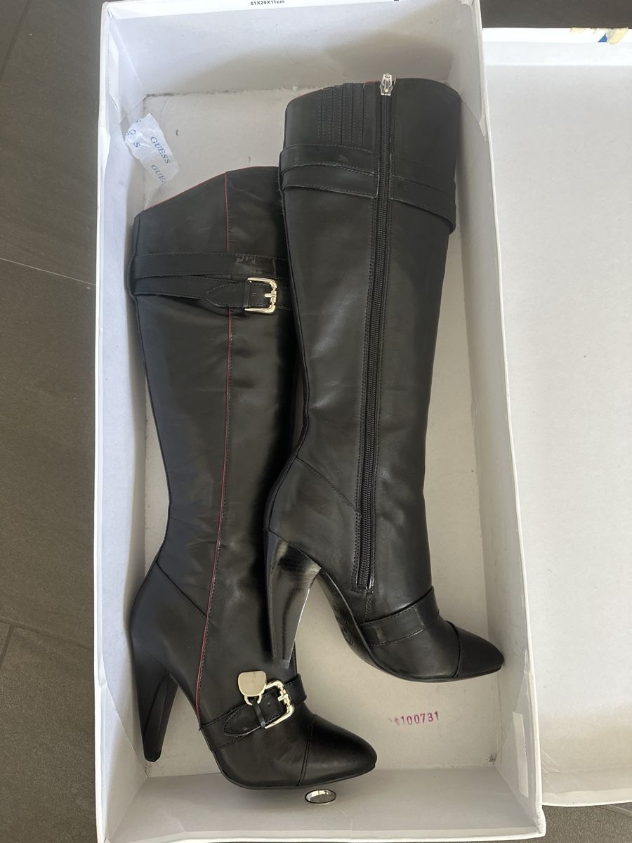 Scarpe da donna: Guess Stiefel Grösse 35 – Nuovo (secondo la descrizione) da Lenzburg venduto da Cowboy2000