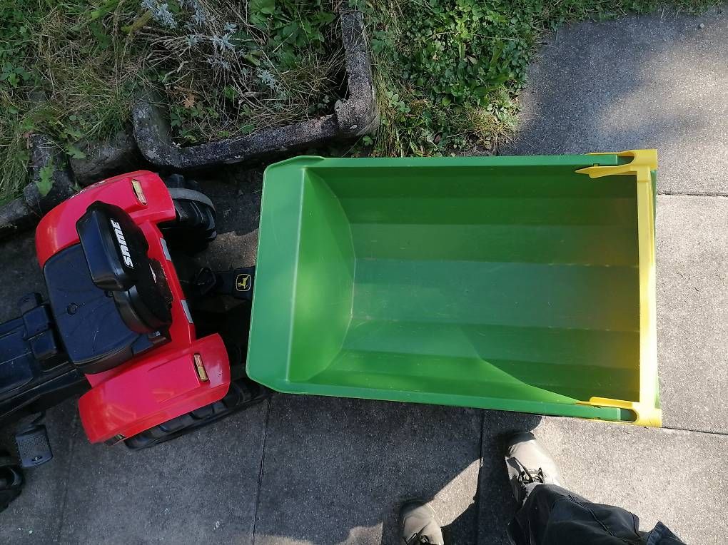 Fahrzeuge für Kinder: Kinder Traktor Trettraktor inkl. Anhänger, Frontlader  – Gebraucht aus Stansstad von lengsi 4