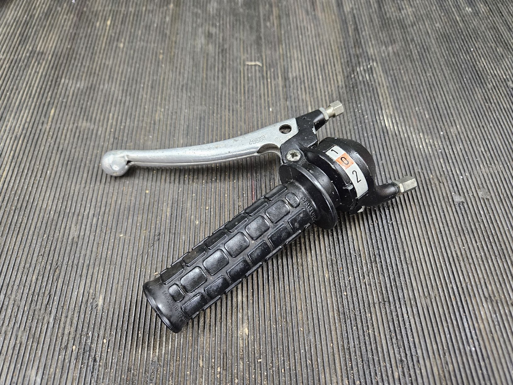 Magura Parti ricambio per ciclomotori: Sachs 503 Schaltgriff Magura  – Usato da Mellingen venduto da Mech-Service