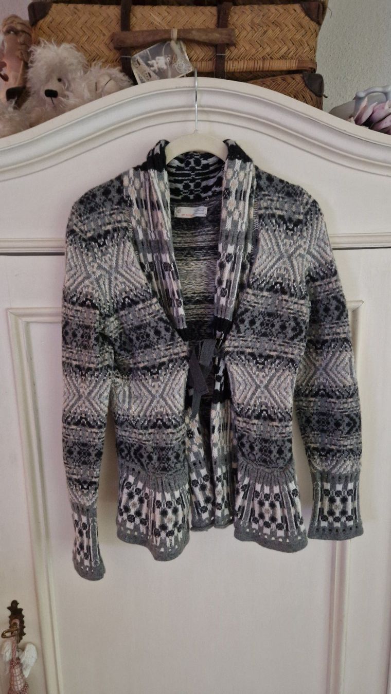 Odd Molly Jacken: Strickjacke Odd Molly Gr. 2 Wolle – Gebraucht aus Rütihof von Teddy1985