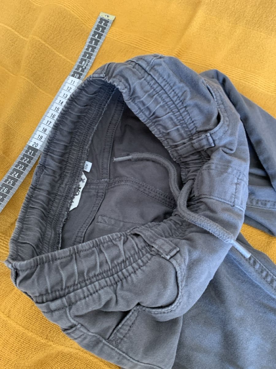 C&A Pantalons: Hose Gr. 128, grau – D'occasion à Winterthur par Samu-V 2