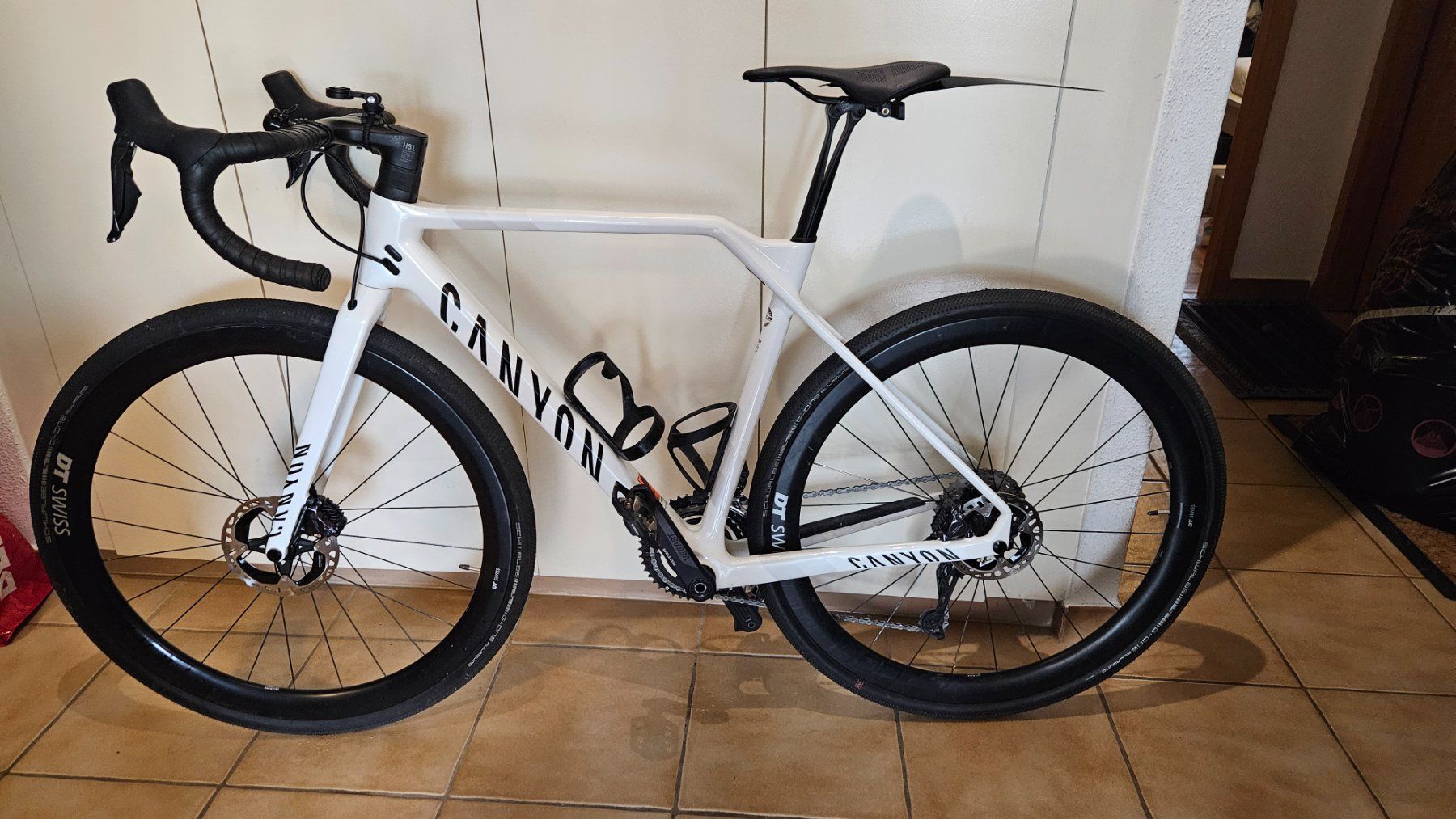 Biciclette: Vélo Canyon Inflite CF SLX 8 Di2 – Usato da Gland venduto da kekalor