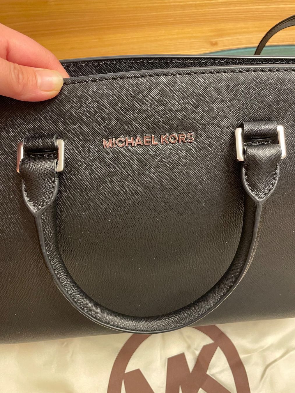Michael Kors Taschen für Damen: Michael Kors Selma Large Schwarz/Silber – Gebraucht aus Konolfingen von likeacat 7
