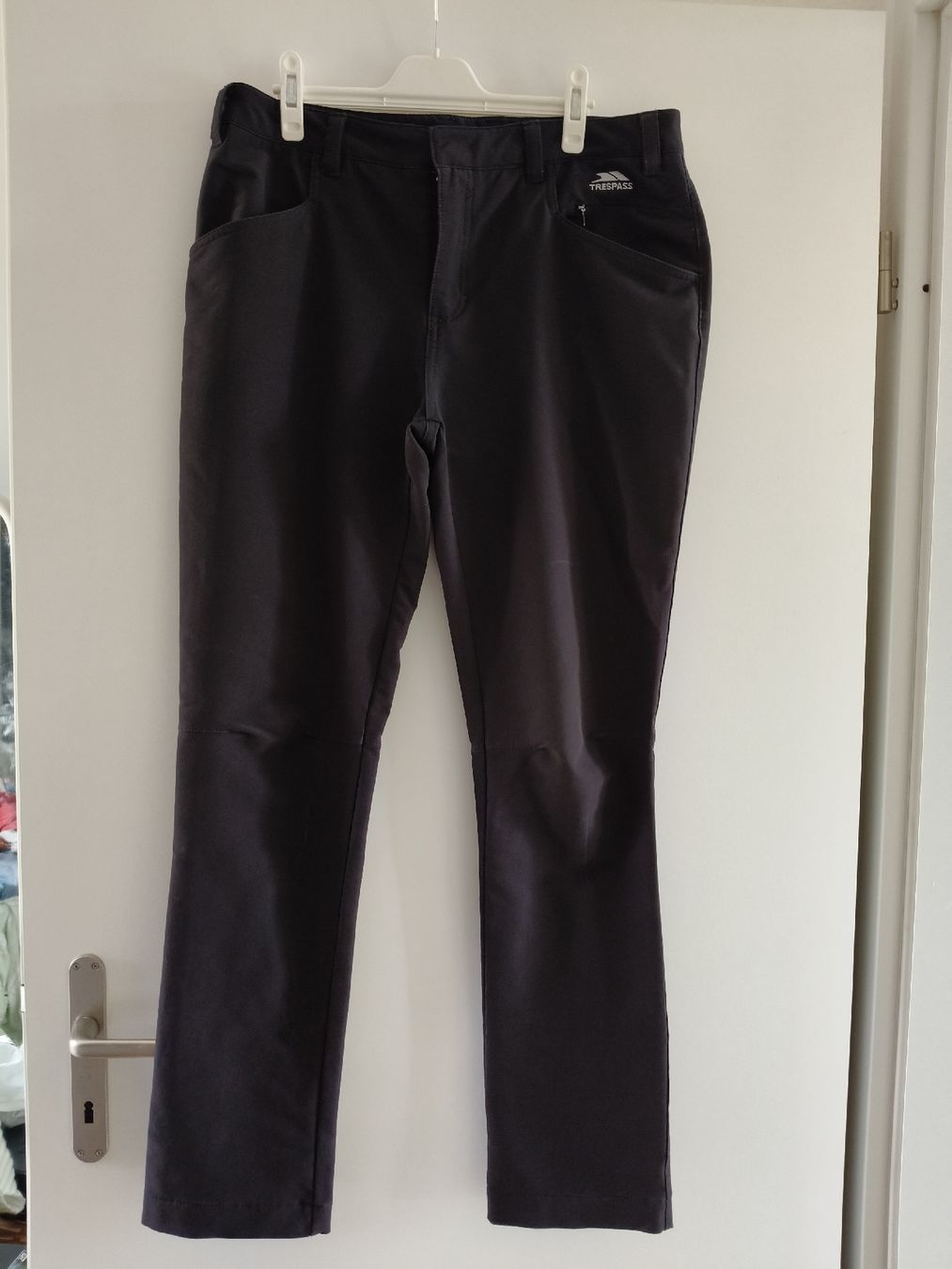 Pantaloni: Pantalon Trespass, Taille 42 – Usato da Petit-Lancy venduto da Elissouche