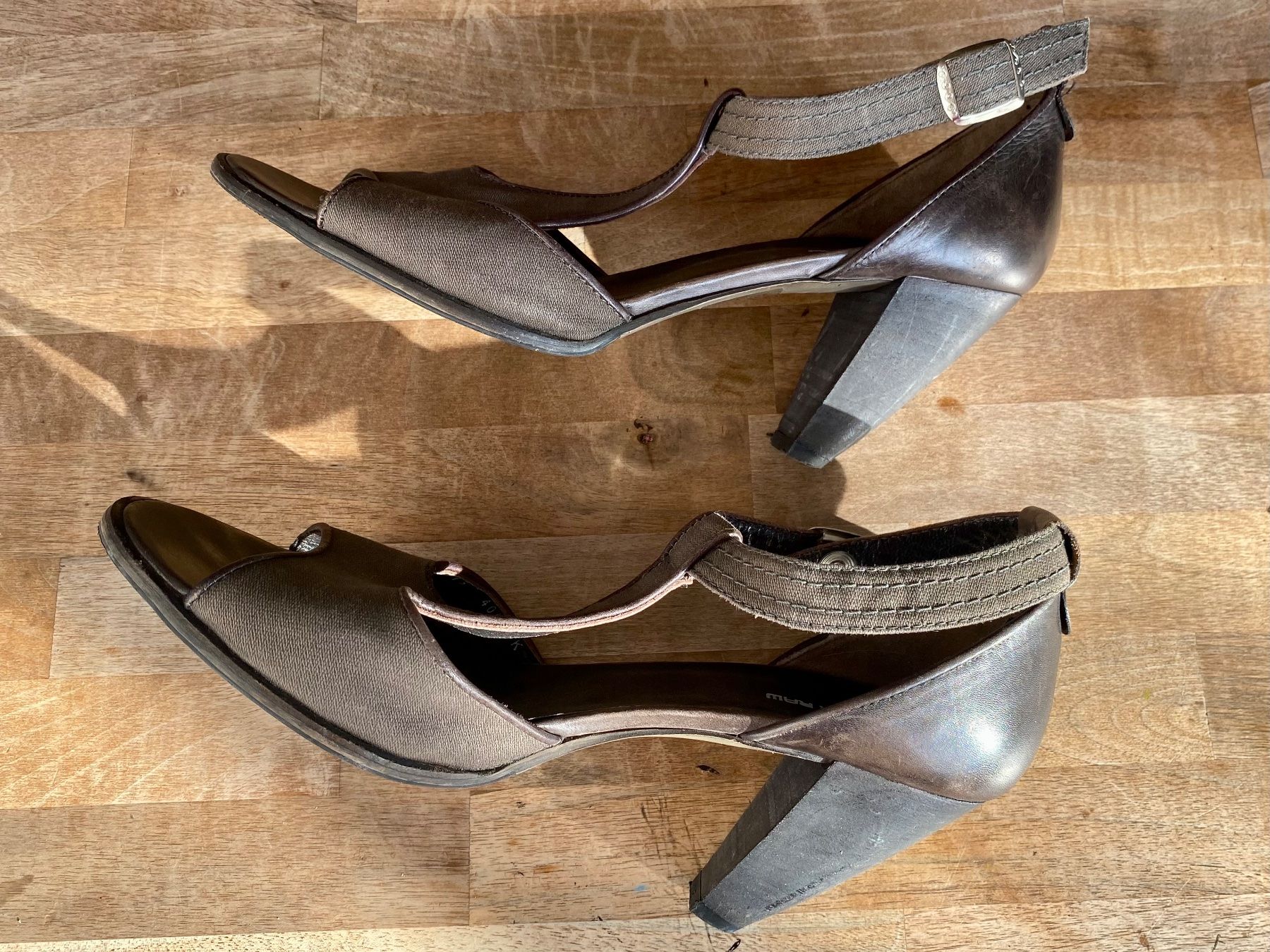 G-Star Scarpe da donna: G-Star High Heels Gr. 40 – Usato da Bern venduto da Arecibo07