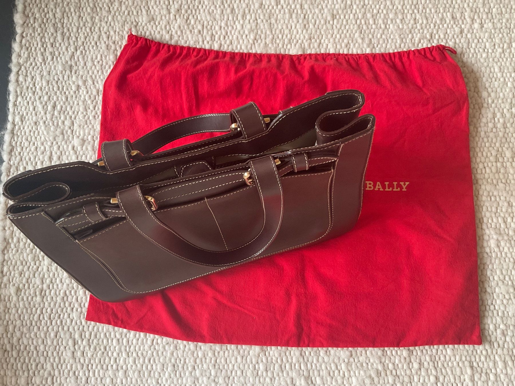 Bally Borse da donna: BALLY MASSIVE ECHT LEDER TASCHE MIT DUSTBAG – Nuovo e nell'imballaggio originale da Scuol venduto da Lotus2020 2