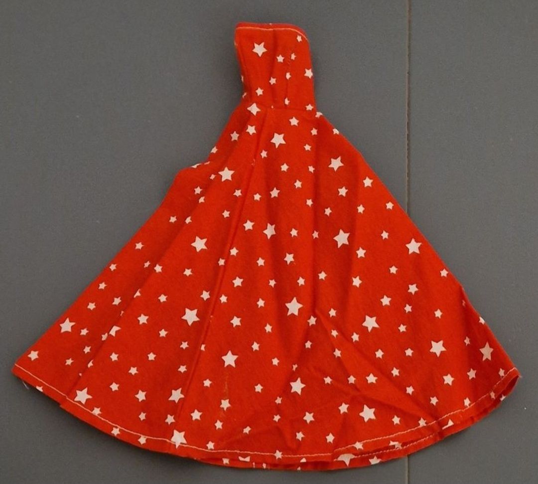 Bambole: Robe pour Barbie – Usato da Couvet venduto da Pioune