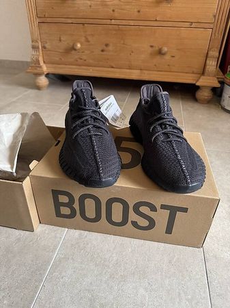 YEEZY BOOST 350 Gr. US 11,5 EU 46 schwarz