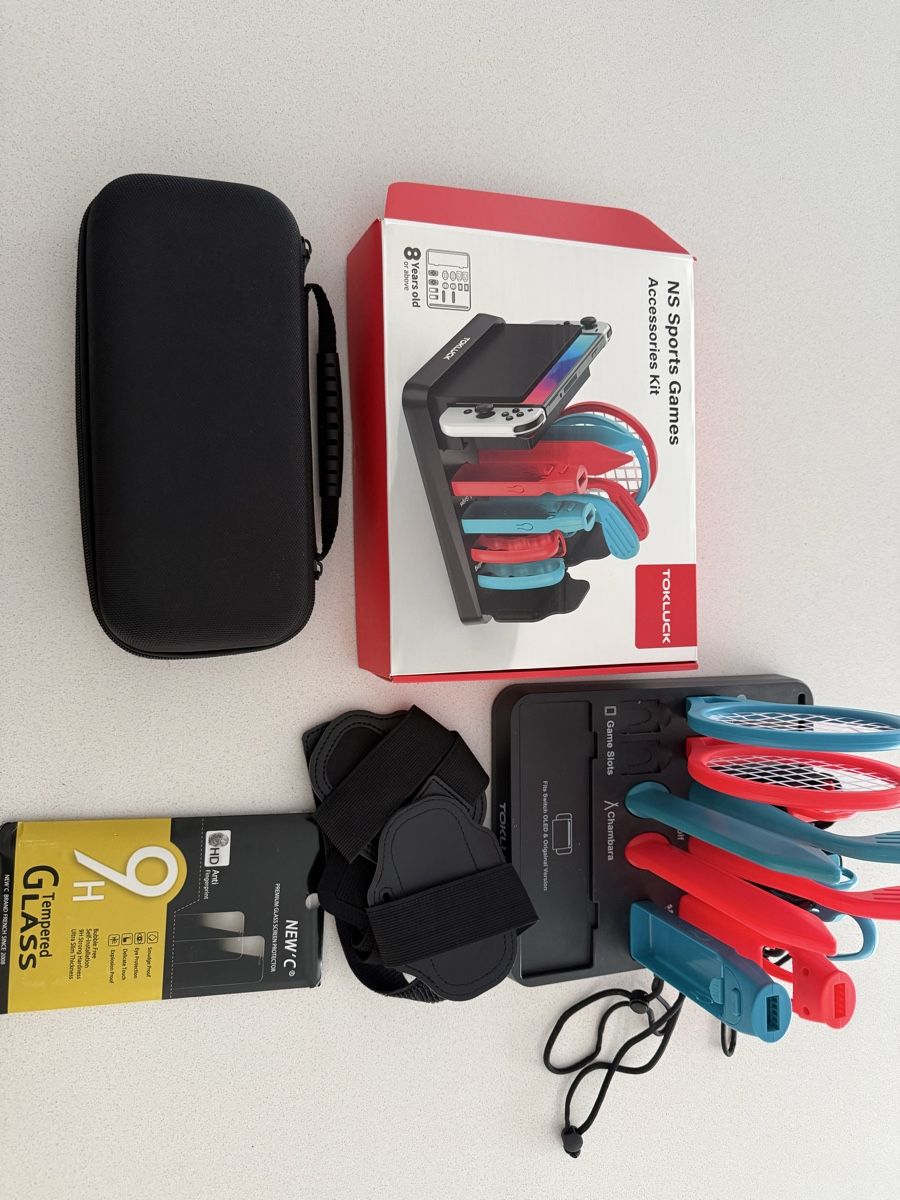 Nintendo Console: Nintendo Switch OLED Bundle! In guarantee 09/26 – Nuovo (secondo la descrizione) da Meggen venduto da Petra-Arte 9