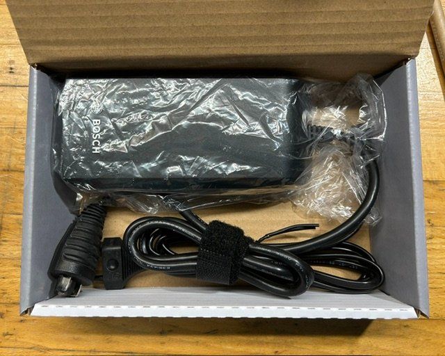 Ladegeräte: BOSCH Kompakt-Ladegerät 36-2/100-240 Active/Performance – Neu und originalverpackt aus Niederhelfenschwil von kwu_x58q 2