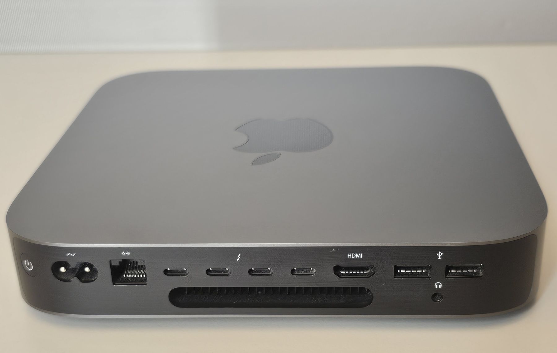 Apple PC: Mac mini 2018 Intel i5 8gen, 8GB Ram, 256Gb, 4 Thunderbolt 3 – Usato da Schaffhausen venduto da P3ntiumii 3