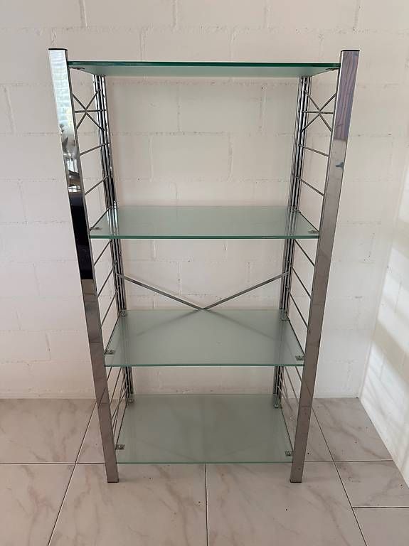 Scaffali: Glasgestell / Bürogestell – Usato da Zuchwil venduto da Olea