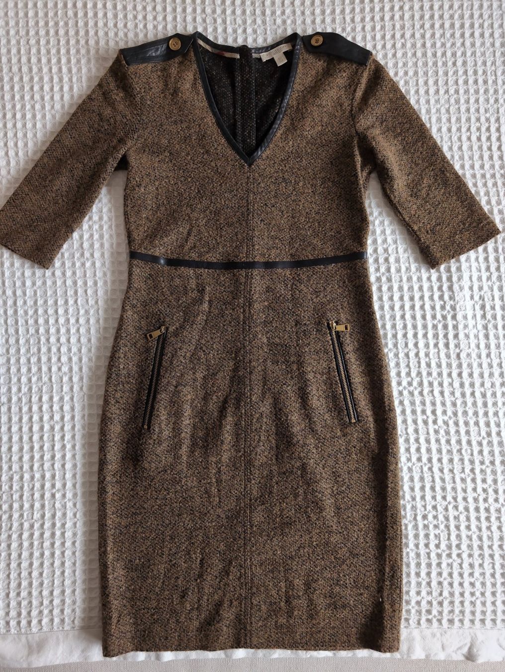 Burberry Vestiti: Burberry Wool Dress UK 8 – Nuovo (secondo la descrizione) da Glis venduto da livespringly