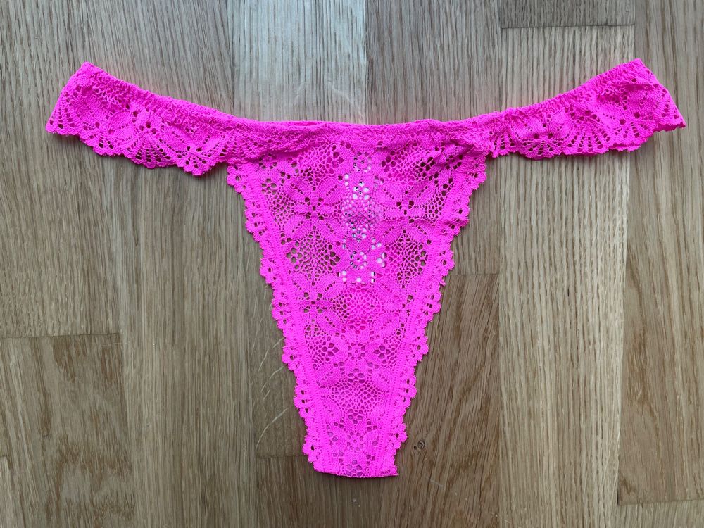 Victoria’s Secret Lace Thong S NEW (Neu und originalverpackt) in ...