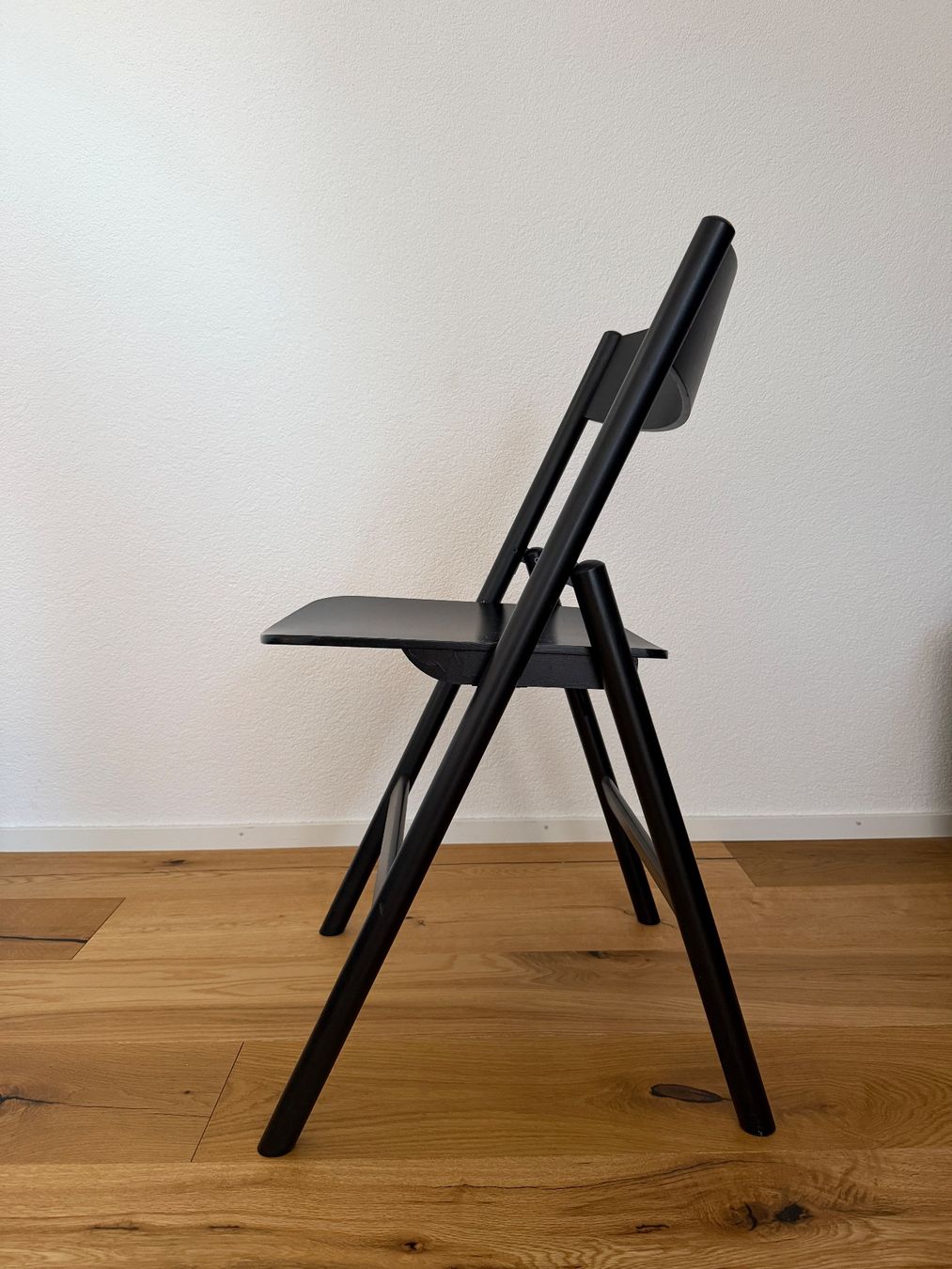 Ikea Chaises: Schwarzer Klappstuhl Zustand gut – D'occasion à St. Gallen par mau_w9wb 1