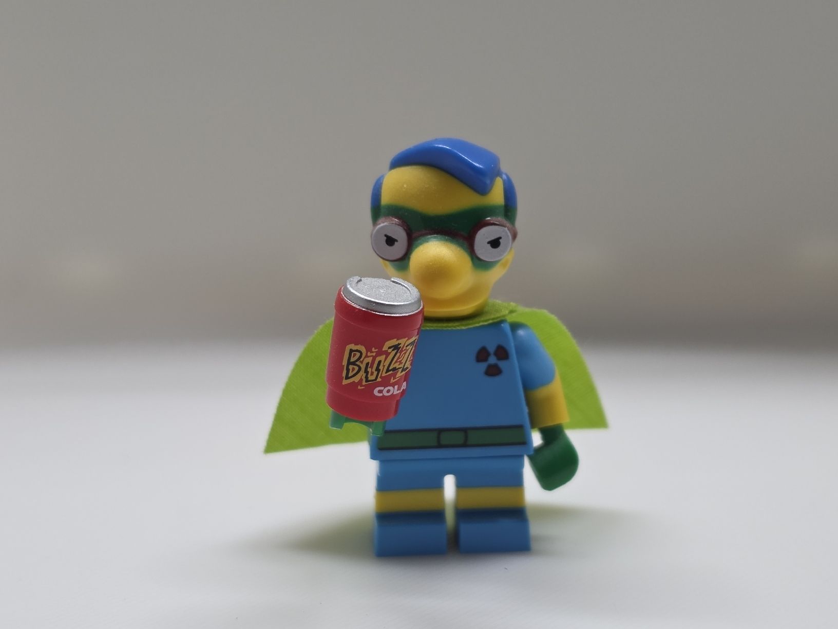 Lego Statuette: Lego minifigure Simpson Buzz Cola Milhouse sim032 – Usato da Basel venduto da kal_6fnd