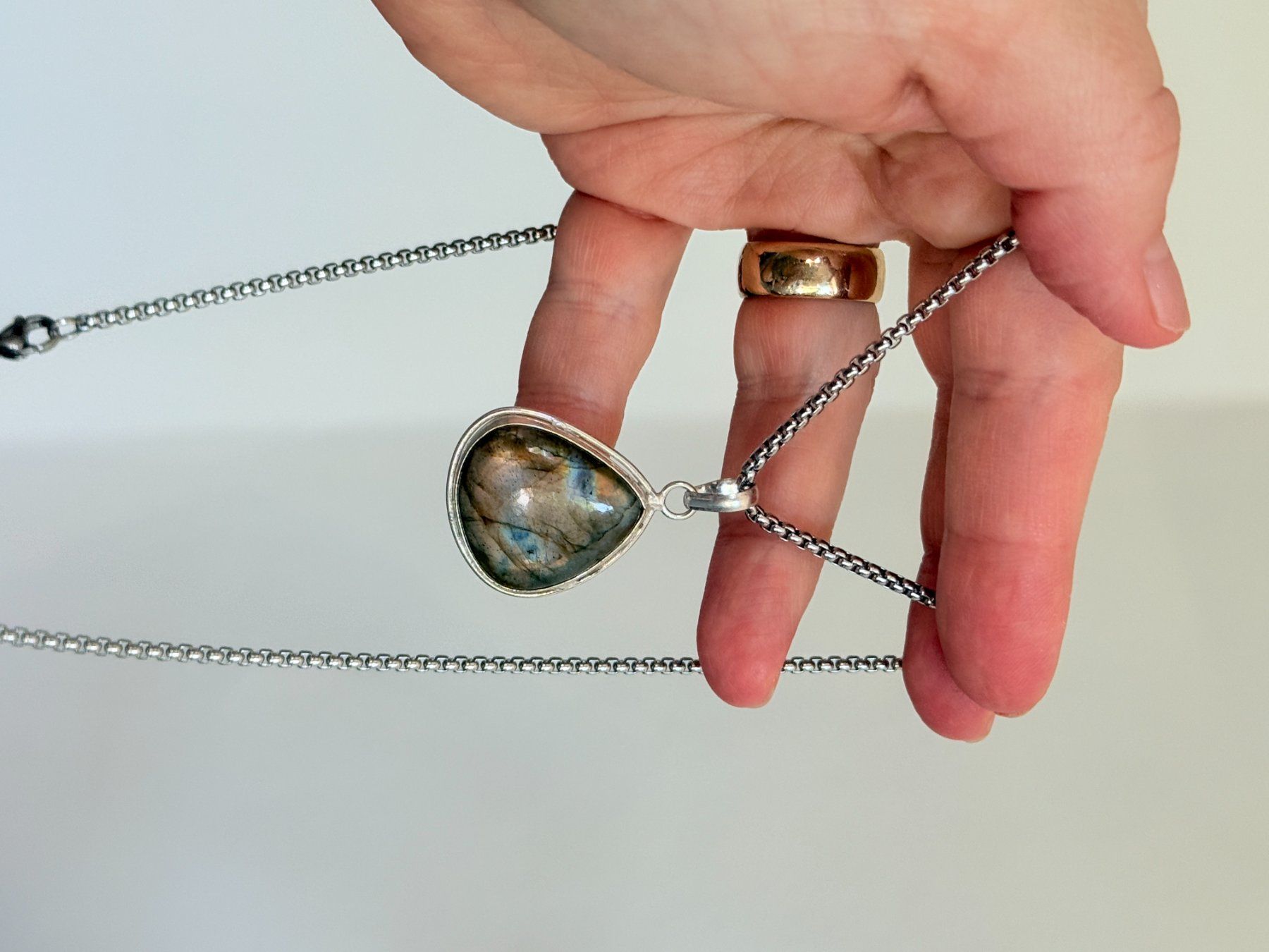 Catenine: Collier Labradorite - Élégance Naturelle ✨ – Nuovo e nell'imballaggio originale da Genève venduto da AWWA 1