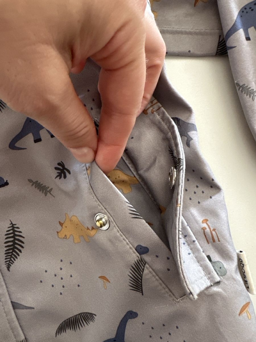 Liewood Giacche & Cappotti: Liewood Regenjacke mit Dinosaur Gr 98 – Usato da Zürich venduto da KrisZH 2