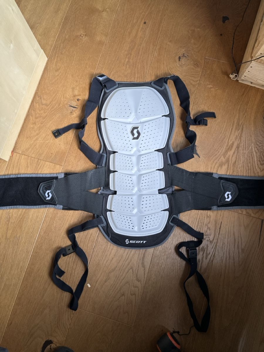 Protezioni & Imbottiture: Dorsale scott ski/snowboard – Nuovo (secondo la descrizione) da Fribourg venduto da Sam189