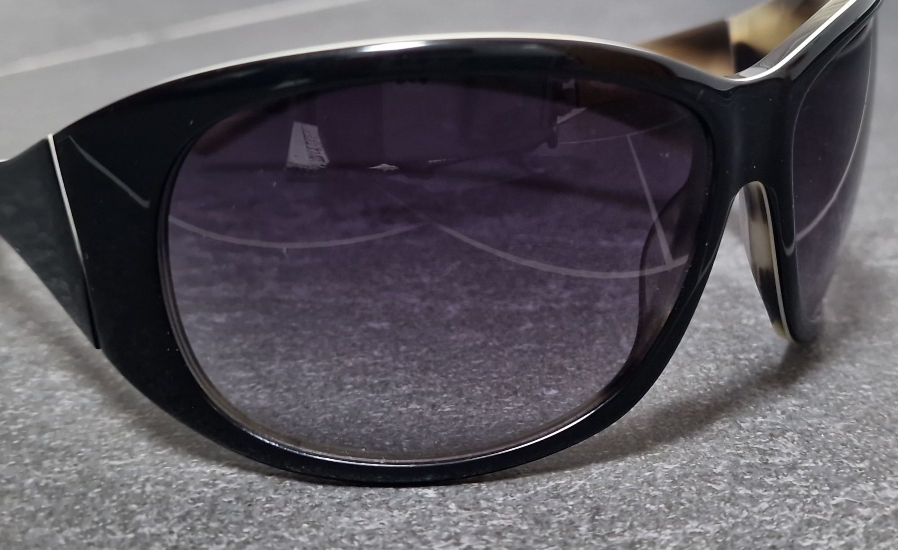 Occhiali & Lenti: Stylische Sonnenbrille 😎 – Usato da Reinach AG venduto da Bodomia