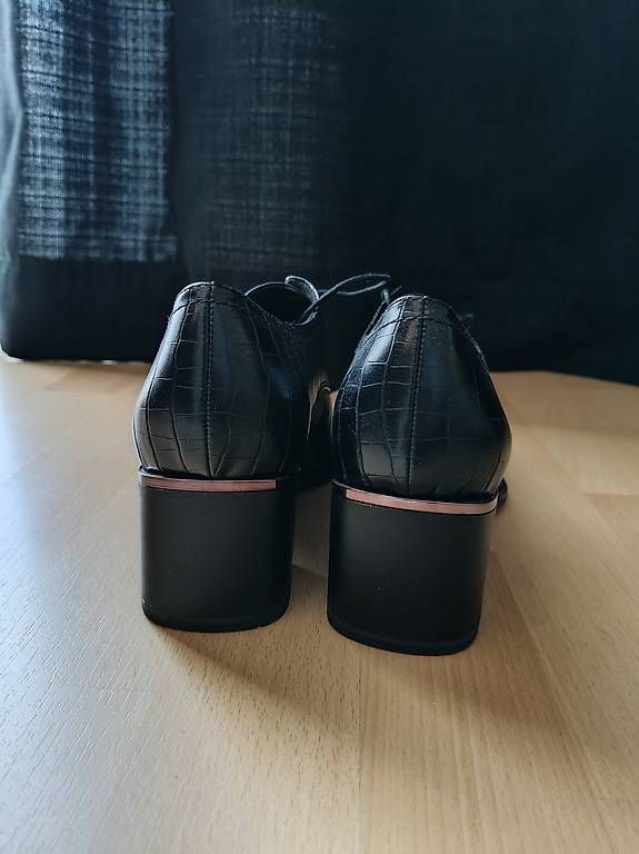 Scarpe da donna: Schnürpumps – Nuovo e nell'imballaggio originale da St. Gallen venduto da jes_2xxb